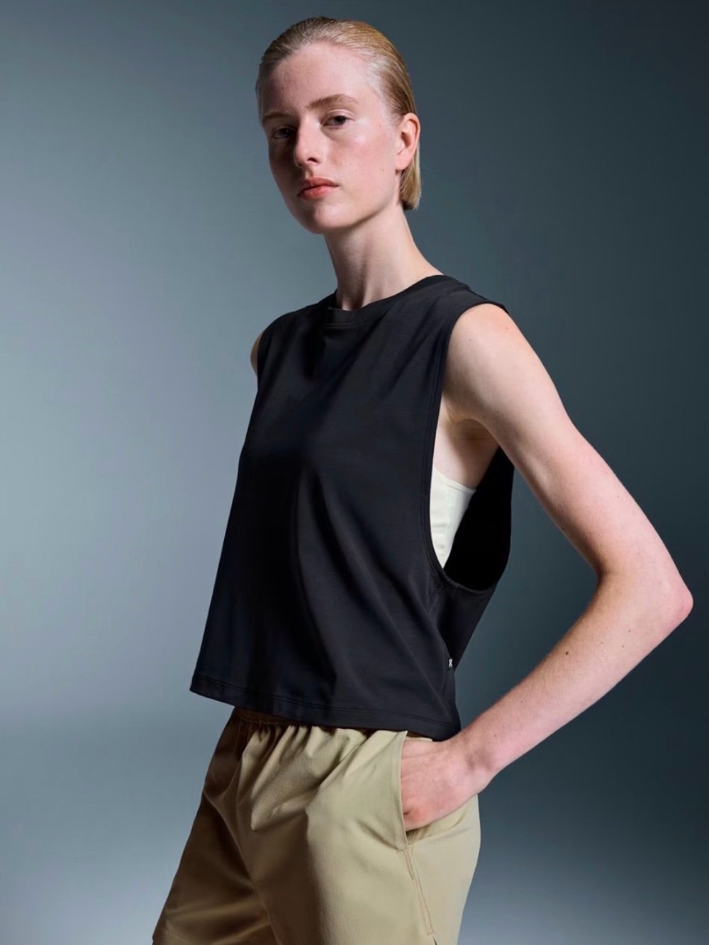 On Cloud Focus Crop Tank
